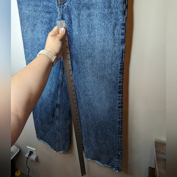 ZARA Straight Leg High Rise Destressed Blue Denim Women  Eur 40 USA 08 - Picture 10 of 11